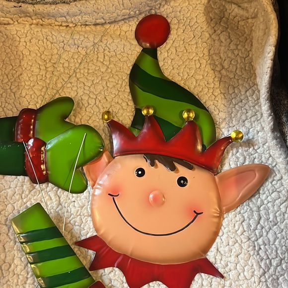 Bundle of 3 Elf wreath making kits . - Picture 2 of 4